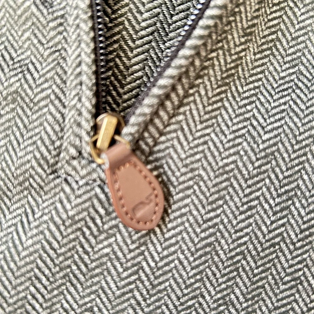 Vineyard Vines Men's Charcoal Zip-Up Sweater - Picture 5 of 6